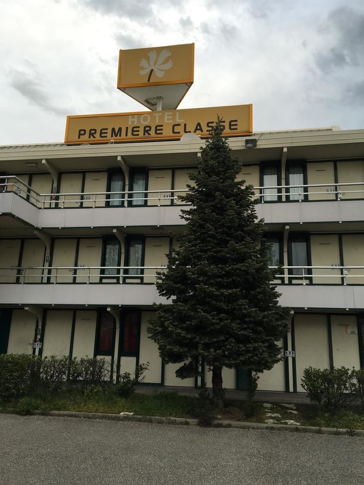 Premiere Classe Lyon Sud - Chasse Sur Rhône Exterior foto