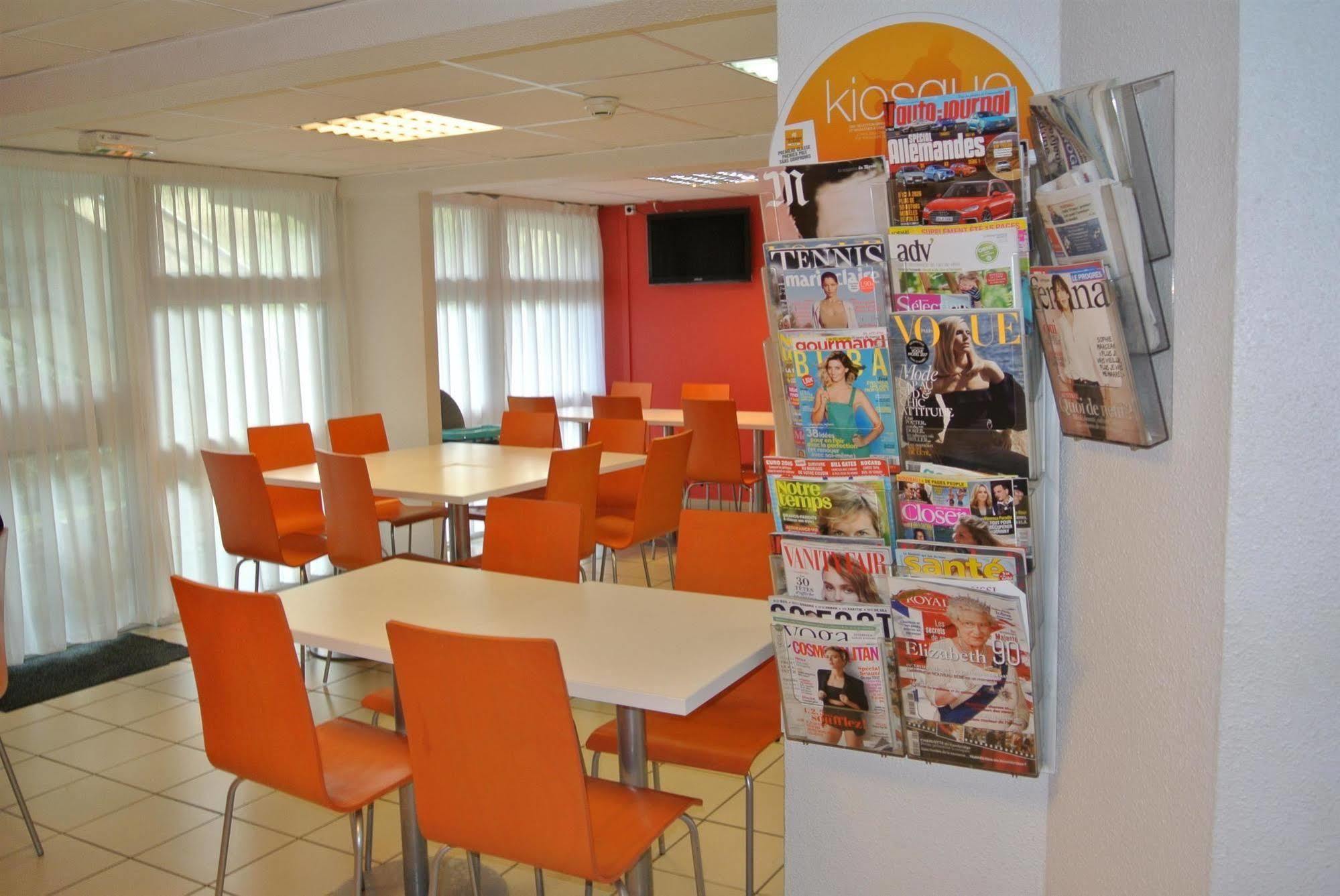 Premiere Classe Lyon Sud - Chasse Sur Rhône Exterior foto